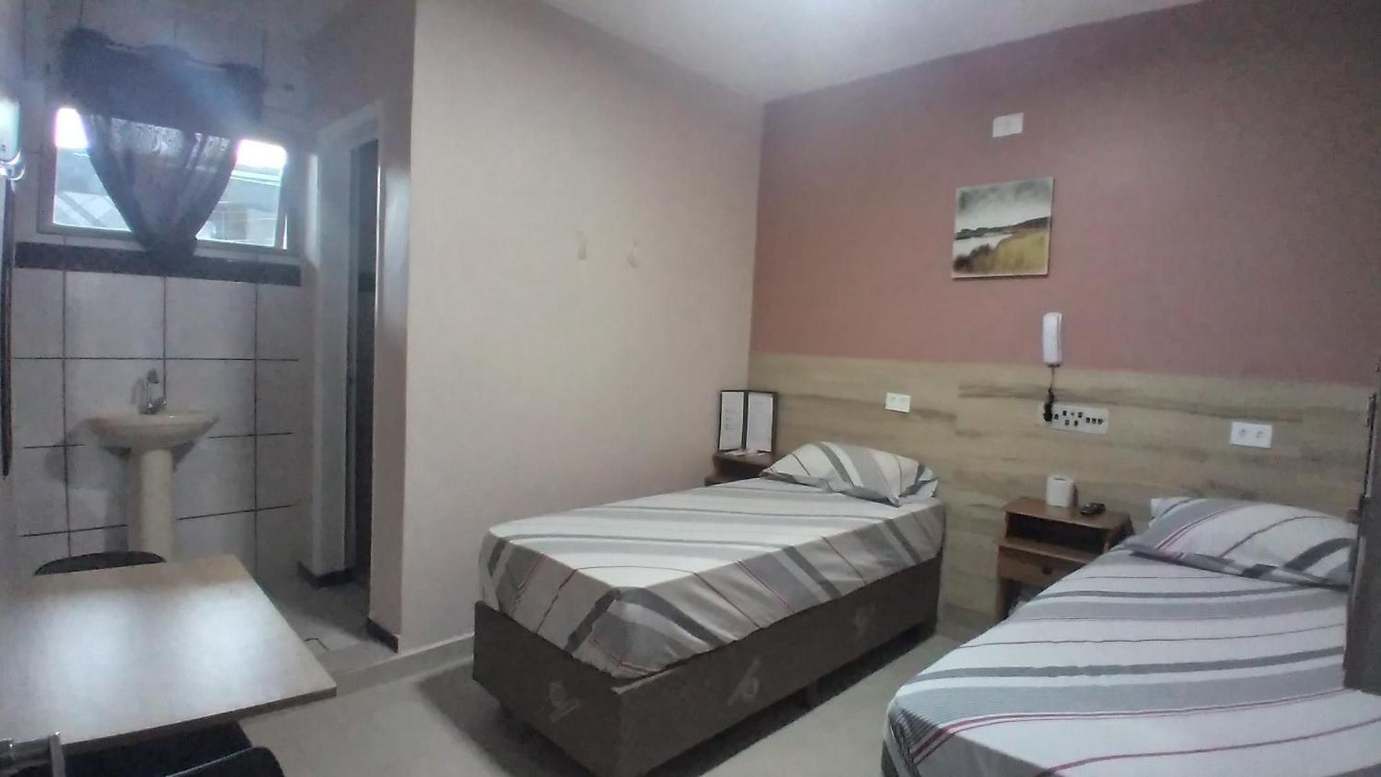 Hotel Faf'S Interlagos - Sp サンパウロ エクステリア 写真